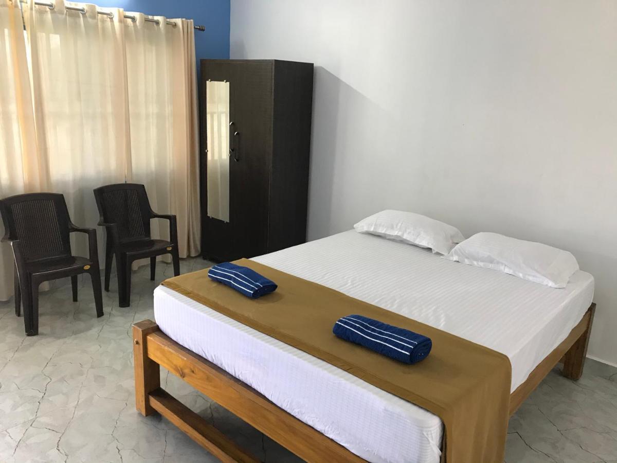 Elmar Hotel Гокарна Екстер'єр фото
